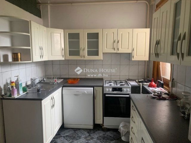 Eladó ikerház, Bajon 42 M Ft, 2 szobás / költözzbe.hu