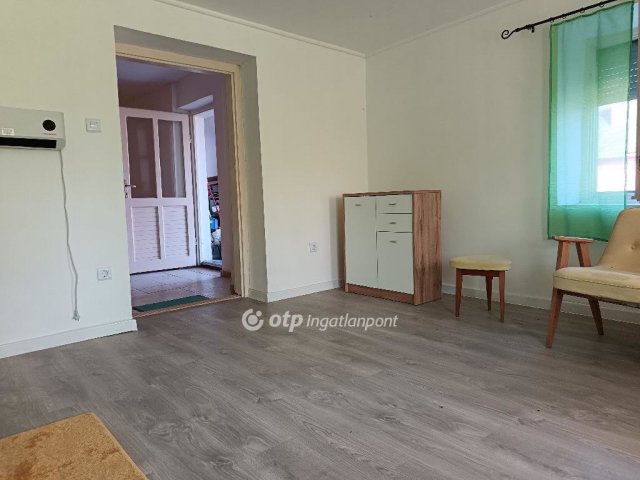 Eladó családi ház, Pocsajon 13.8 M Ft, 2 szobás