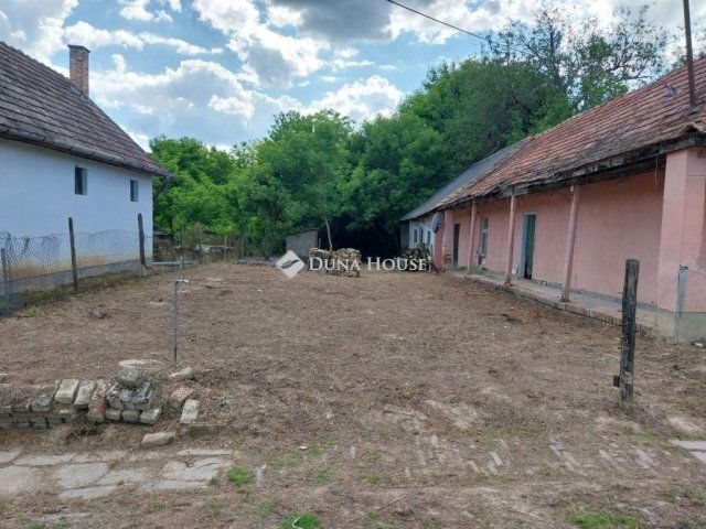 Eladó családi ház, Somogyegresen 3.9 M Ft, 2 szobás