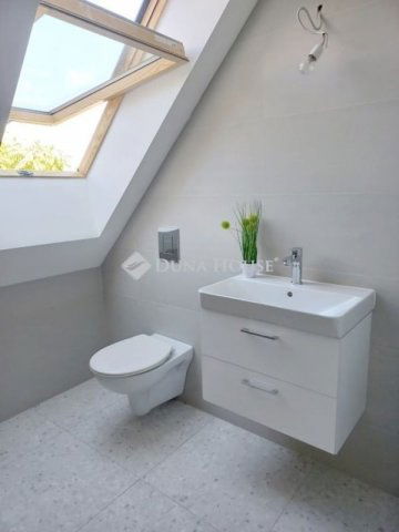 Eladó téglalakás, Fóton 49.9 M Ft, 2 szobás