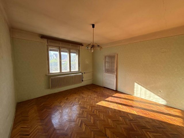 Eladó családi ház, Pomázon 65 M Ft, 3 szobás