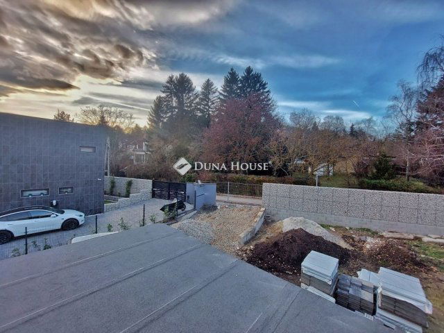 Eladó családi ház, Szentendrén 209 M Ft, 4 szobás