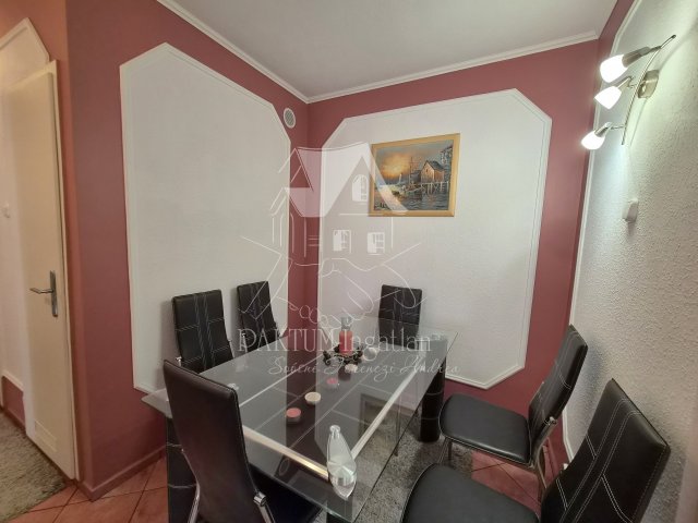 Eladó panellakás, Szolnokon 37.8 M Ft, 2 szobás