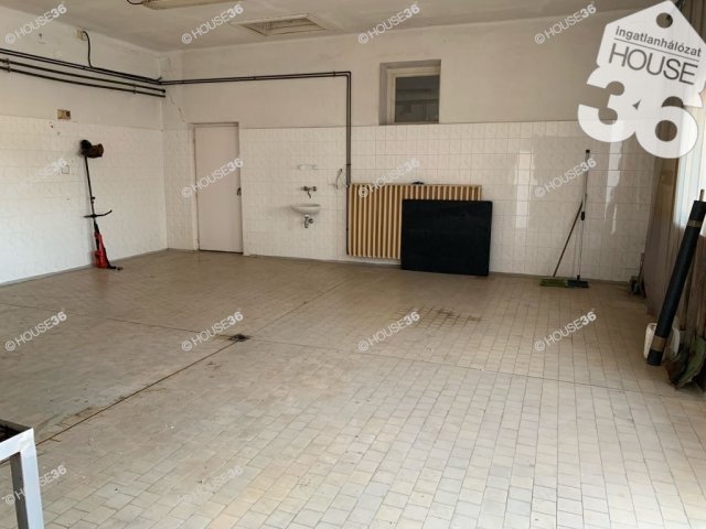 Eladó ipari ingatlan, Kiskőrösön 135 M Ft / költözzbe.hu