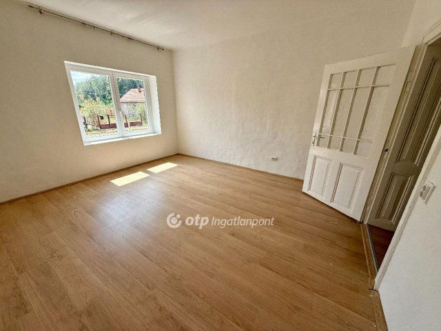 Eladó családi ház, Újszilváson 25 M Ft, 3 szobás