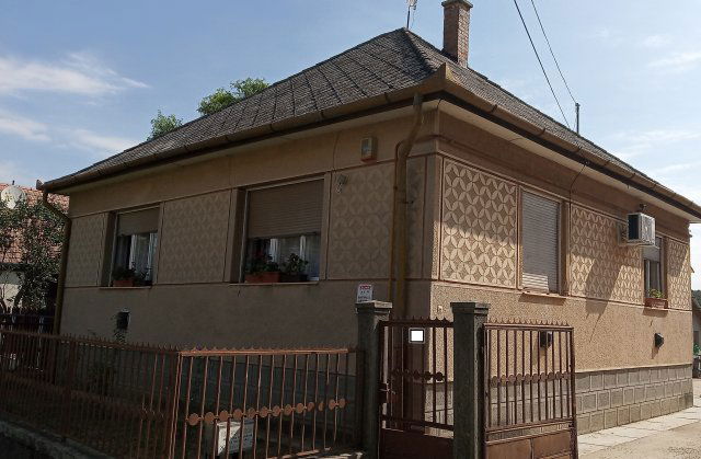 Eladó családi ház, Kállón 29.9 M Ft, 4+1 szobás