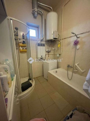 Eladó családi ház, Felsőszentivánon 48 M Ft, 5 szobás