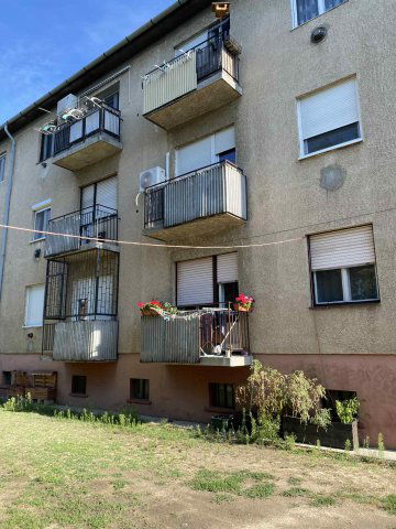 Eladó téglalakás, Dunakeszin 58 M Ft, 2 szobás