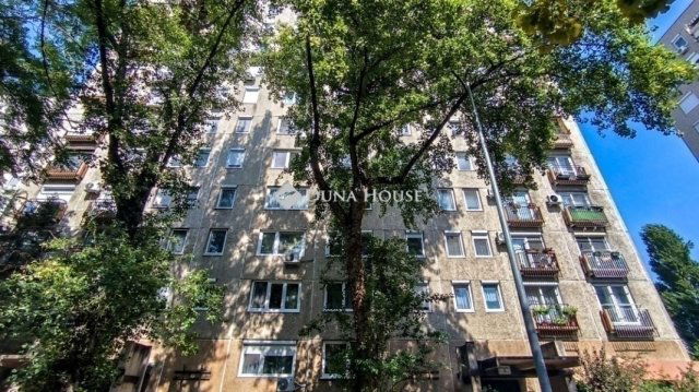Eladó panellakás, Budapesten, III. kerületben 79.5 M Ft