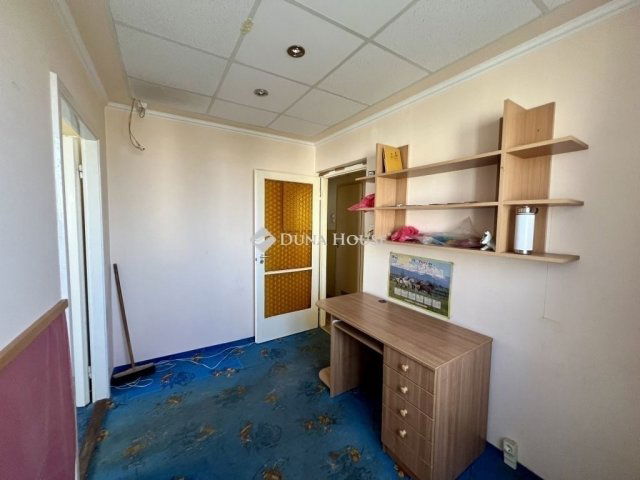 Eladó panellakás, Szegeden 45 M Ft, 1+2 szobás