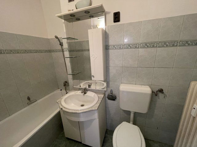 Eladó téglalakás, Nyíregyházán 38.5 M Ft, 1+2 szobás