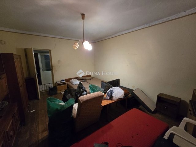 Eladó családi ház, Érden 67.5 M Ft, 2 szobás