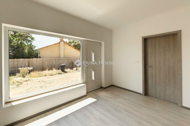 Eladó családi ház, Cserkeszőlőn 49.9 M Ft, 3 szobás
