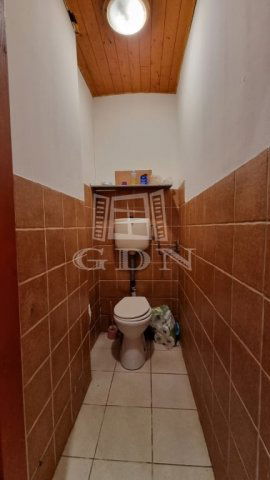 Eladó családi ház, Sárosdon 28.9 M Ft, 2 szobás