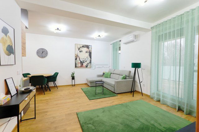 Eladó téglalakás, Szegeden 98 M Ft, 3 szobás