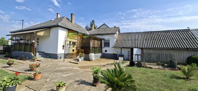 Eladó családi ház, Vásárosnaményben 33 M Ft, 3 szobás