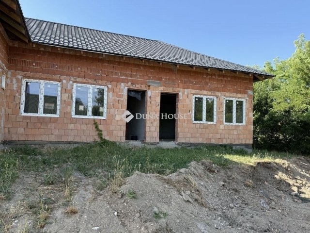 Eladó családi ház, Maglódon 75 M Ft, 2 szobás
