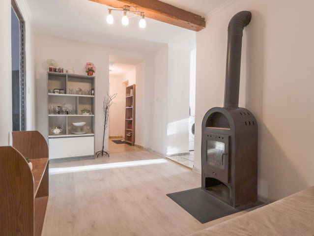 Kiadó családi ház, albérlet, Faddon 120 E Ft / hó, 3+1 szobás