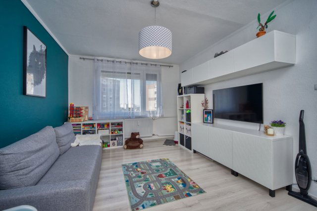 Eladó panellakás, Budapesten, XV. kerületben 60.9 M Ft, 2 szobás