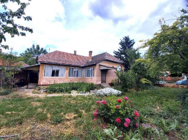 Eladó családi ház, Tömörkényen 8 M Ft, 2 szobás