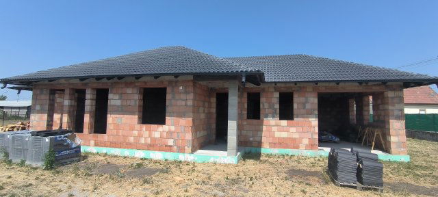 Eladó családi ház, Nyáregyházán 45 M Ft, 4 szobás