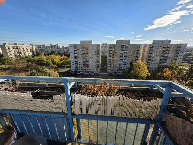 Eladó panellakás, Debrecenben 54.9 M Ft, 1+1 szobás