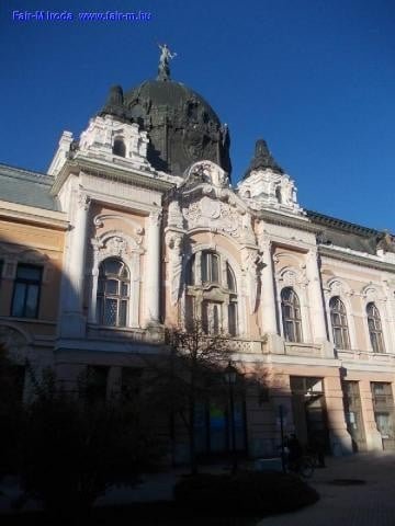 Kiadó iroda, Hódmezővásárhelyen 198 E Ft / hó, 3 szobás