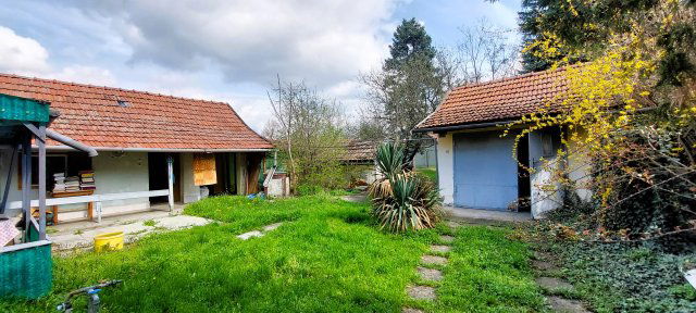 Eladó családi ház, Békésen 15 M Ft, 2 szobás