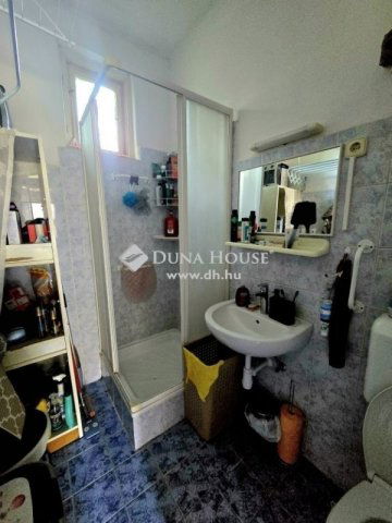 Eladó téglalakás, Siklóson 21.9 M Ft, 2 szobás