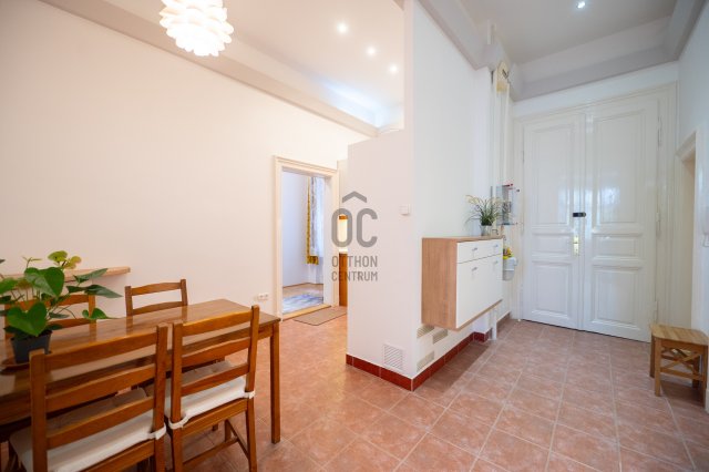 Eladó téglalakás, Budapesten, VI. kerületben 134.9 M Ft