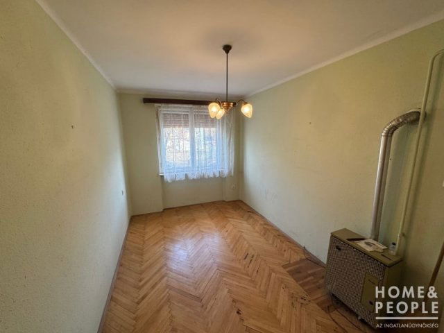 Eladó téglalakás, Hódmezővásárhelyen 40 M Ft, 2 szobás