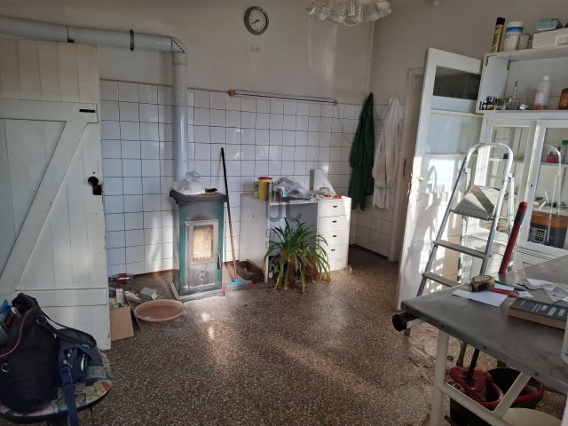 Eladó családi ház, Dunaharasztin 80 M Ft, 3 szobás