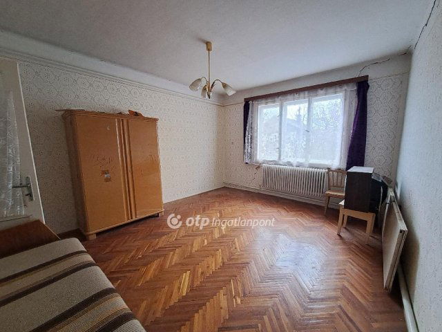 Eladó családi ház, Kisújszálláson 19 M Ft, 2+1 szobás