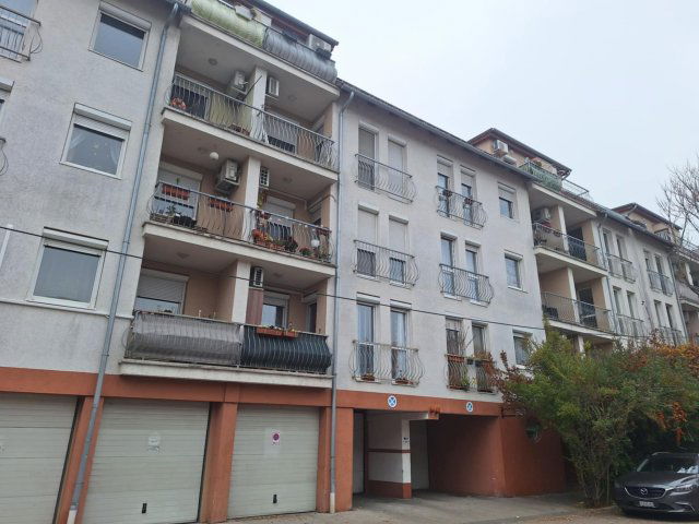 Eladó téglalakás, Budapesten, XV. kerületben 69.9 M Ft, 3 szobás