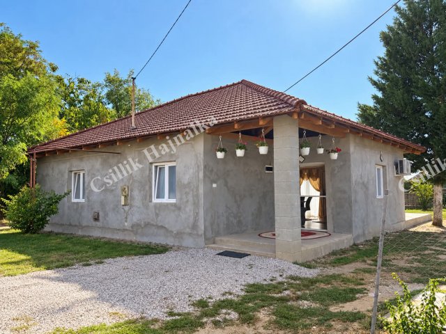 Eladó családi ház, Rákócziújfalun 32 M Ft, 2 szobás