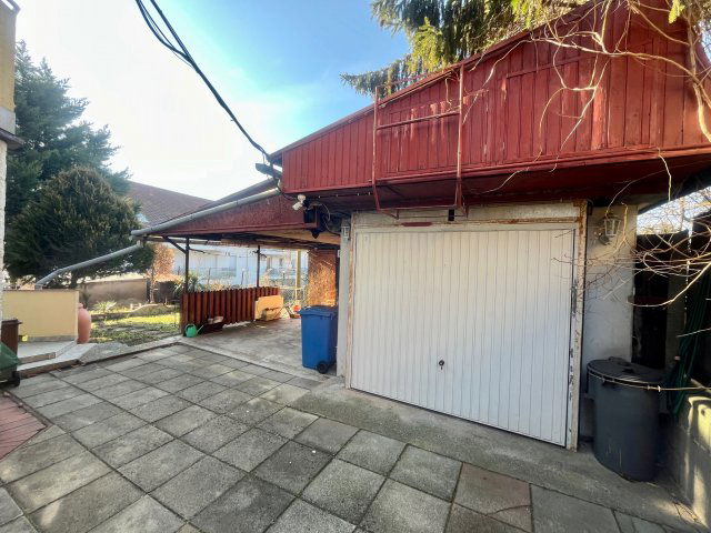 Eladó családi ház, Pécsett, Gyümölcs utcában 114.9 M Ft