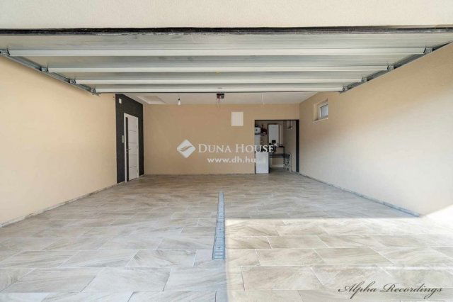 Eladó családi ház, Dunavarsányban 199 M Ft, 5 szobás