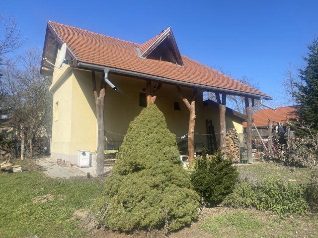 Eladó családi ház, Monorierdőn 71.9 M Ft, 2+2 szobás