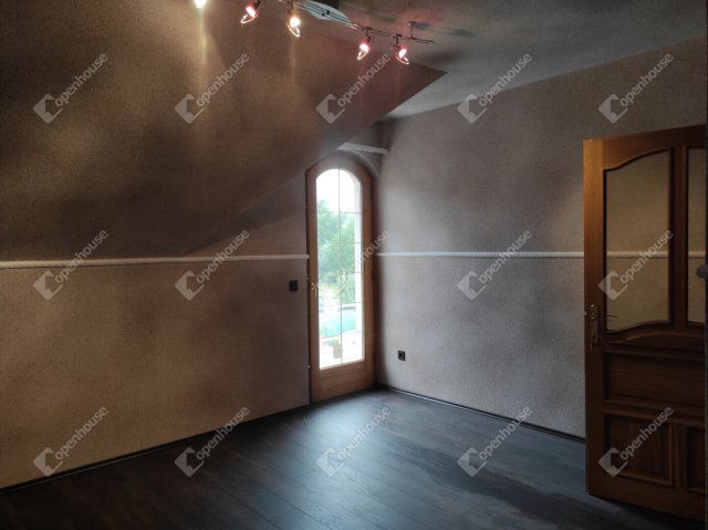 Eladó családi ház, Szegeden 89 M Ft, 4 szobás