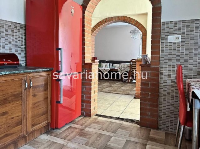 Eladó családi ház, Szombathelyen 87.9 M Ft, 3 szobás