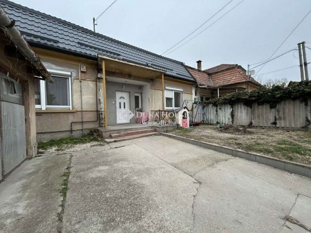 Eladó ikerház, Ráckevén 38.9 M Ft, 2 szobás