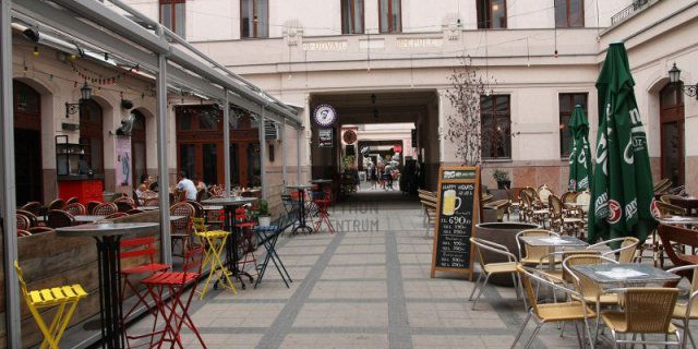 Eladó üzlethelyiség, Budapesten, VII. kerületben 14 M Ft