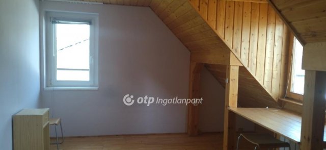 Eladó családi ház, Gödön 134 M Ft, 6 szobás