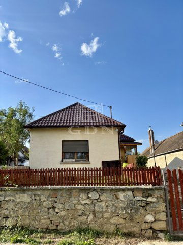 Eladó családi ház, Pátyon 99.99 M Ft, 2+1 szobás