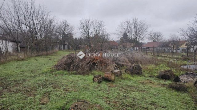 Eladó családi ház, Ócsán 44.9 M Ft, 2 szobás