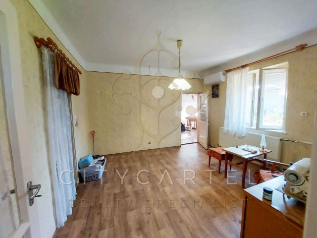 Eladó családi ház, Dunaföldváron 29.5 M Ft, 3 szobás