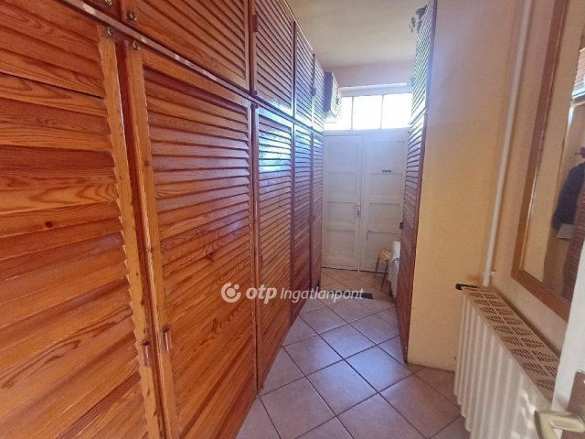 Eladó családi ház, Egerben 94.9 M Ft, 5+1 szobás