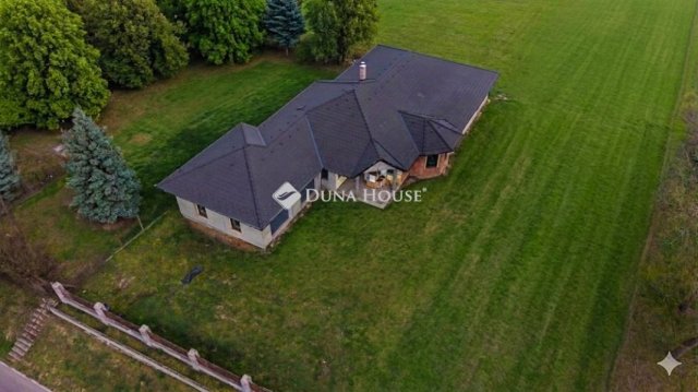 Eladó családi ház, Tóalmáson 109 M Ft, 4 szobás