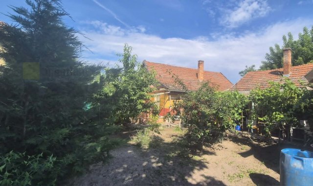 Eladó családi ház, Kisteleken 22.9 M Ft, 2+1 szobás