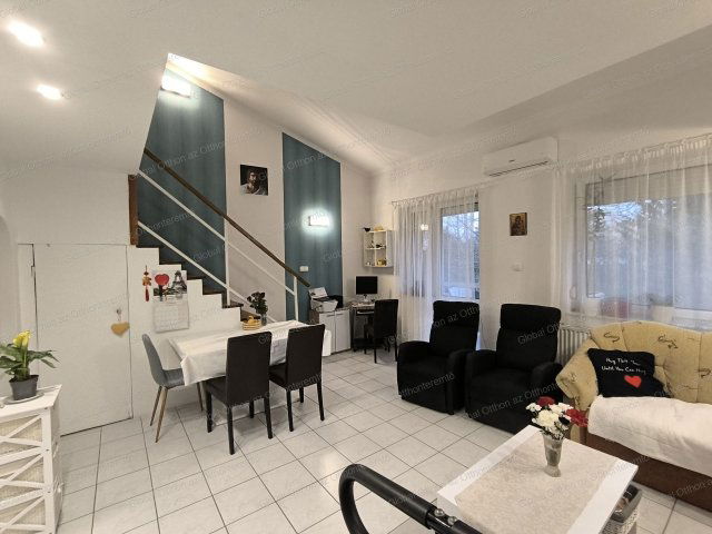 Eladó téglalakás, Mosonmagyaróváron 64.9 M Ft, 4 szobás